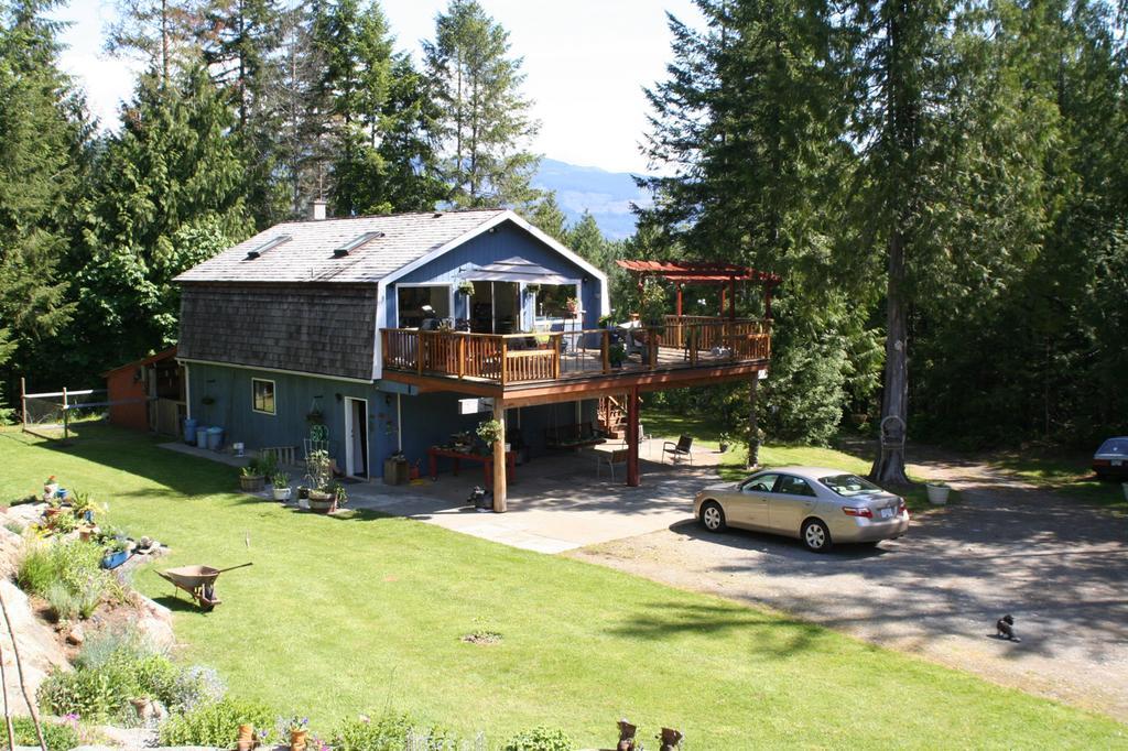 Beaver Hut Bed And Breakfast Port Alberni Room photo